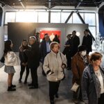 Çankaya Belediyesi Fikret Otyam Sanat Merkezi, Nihal Martlı’nın “Her Şey Yolunda” standına konut sahipliği yapıyor. Stant, 7 Nisan’a kadar fiyatsız ziyaret edilebilecek