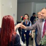 Sıhhat çalışanlarına 50 bin adet çiçek