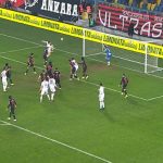 Batagov gole çok yaklaştı