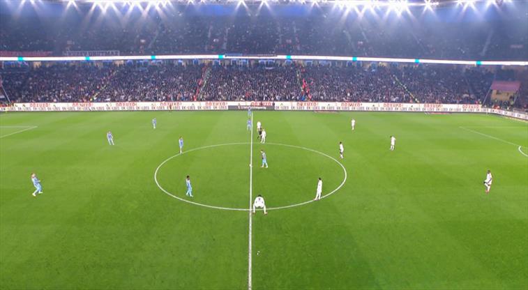 Dev derbide ilk düdük çaldı, heyecan başladı!