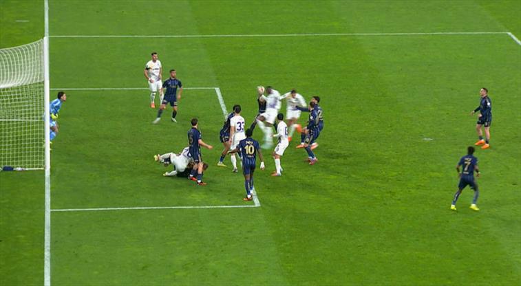 Ederson, Thiam’a geçit vermedi