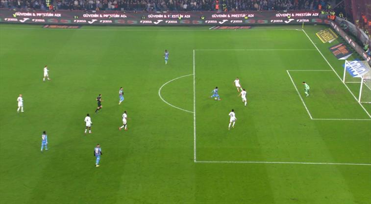 Felipe Augusto’nun golünde karar ofsayt