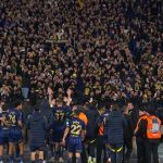 Fenerbahçe taraftarından maç sonu coşkulu kutlama