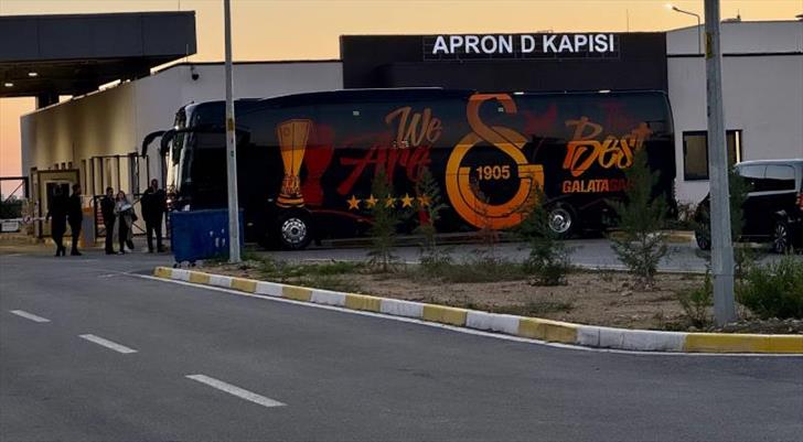 Galatasaray kafilesi Antalya’ya geldi!
