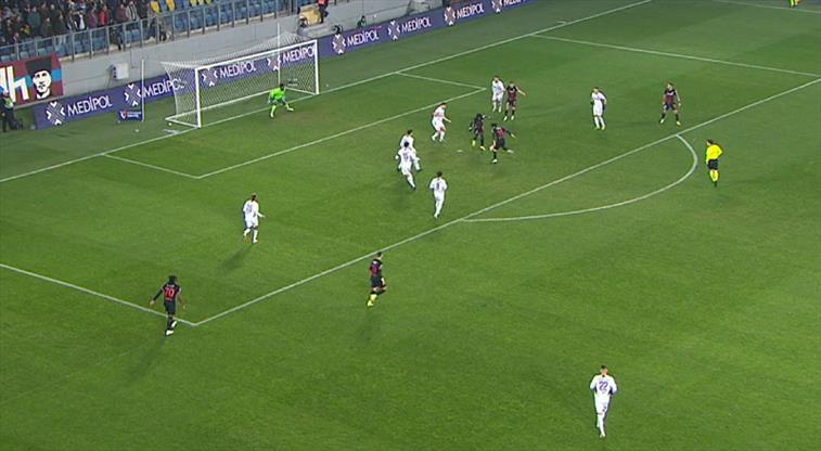 Göktan’ın vuruşunda Onana gole izin vermedi