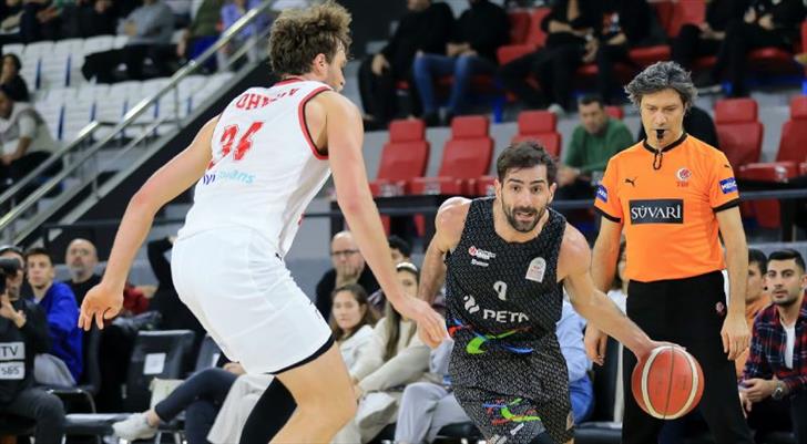 Nefes kesen maçta son gülen Aliağa Petkimspor