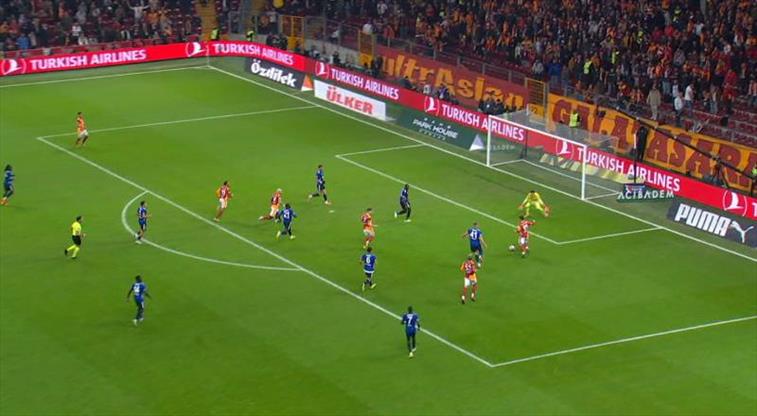 Yunus Akgün, karşı karşıya Gianniotis’i geçemedi