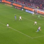 Zubkov falsolu şutla gole yaklaştı